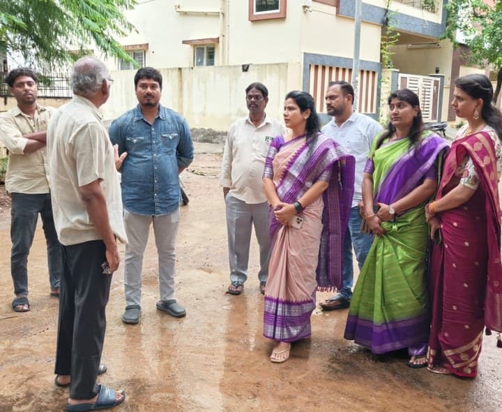 అల్వాల్లో పర్యటించిన మాజీ కార్పొరేటర్. - Udayam Digital