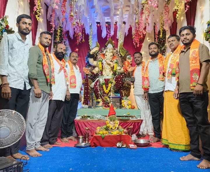 వినాయక పూజలో పాల్గొన్న సర్పంచ్ రవికుమార్ పాటిల్ - Udayam