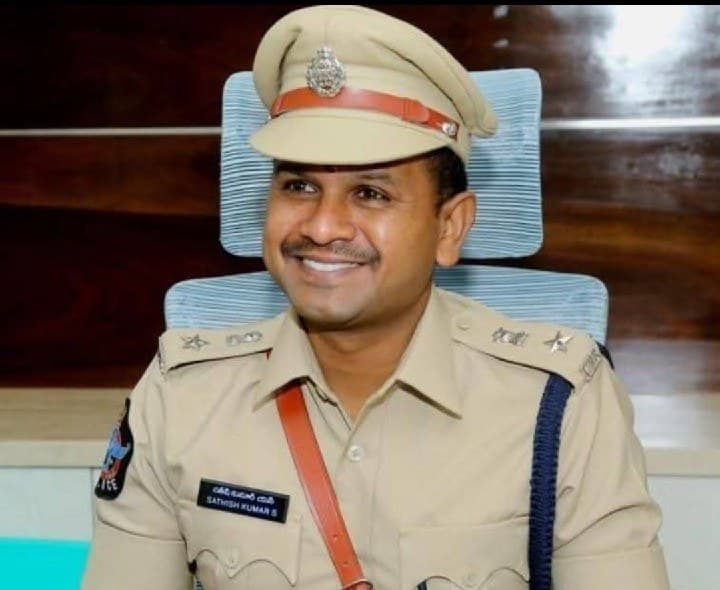 రేపు పోలీస్ పి జీ ఆర్ ఎస్ రద్దు ఎస్పీ సతీష్ కుమార్ - Udayam