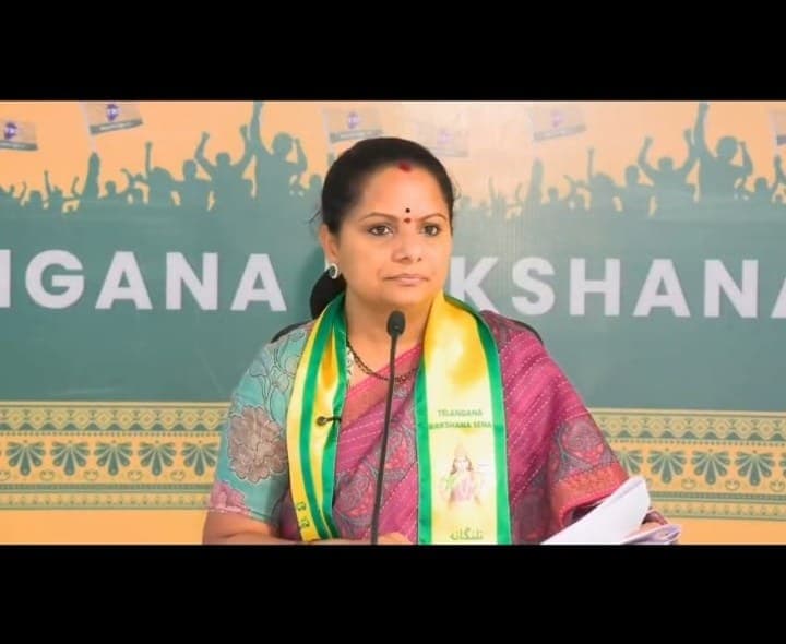 విద్య వైద్య రంగాలపై ప్రభుత్వానికి వ్యతిరేకంగా యుద్ధం - Udayam