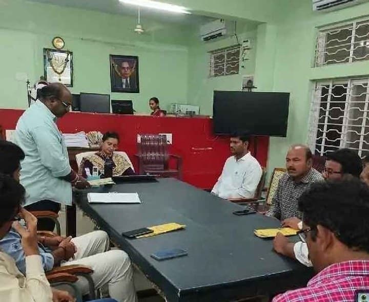 వినుకొండ లోక్ అదాలత్లో 239 కేసులు పరిష్కారం - Udayam