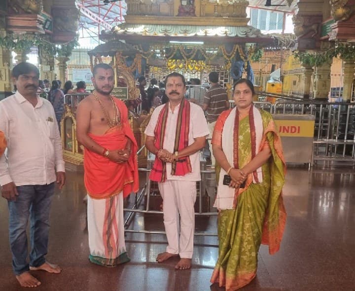 శ్రీశ్రీశ్రీ కనకమహాలక్ష్మి అమ్మవారి దేవస్థానంలో ఆధ్యాత్మిక సందడి - Udayam