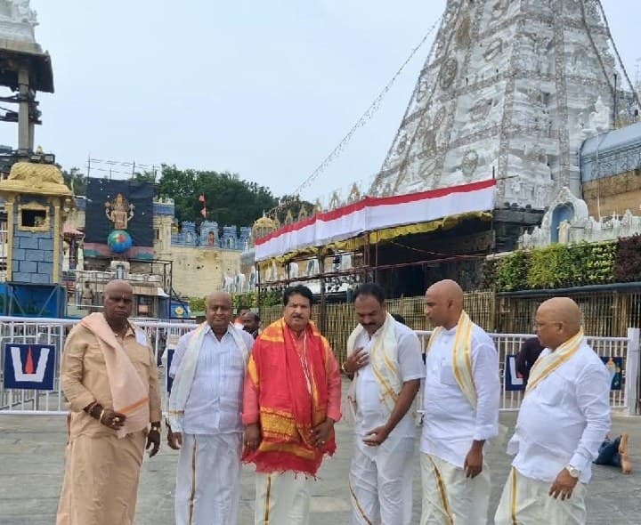 తిరుమల శ్రీవారిని దర్శించుకున్న ఎమ్మెల్యే - Udayam