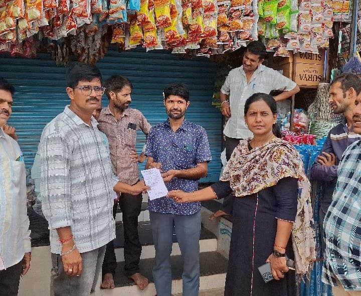 సింగిల్ యూజ్ ప్లాస్టిక్పై మున్సిపల్ కొరడా.. దుకాణాల సీజ్
