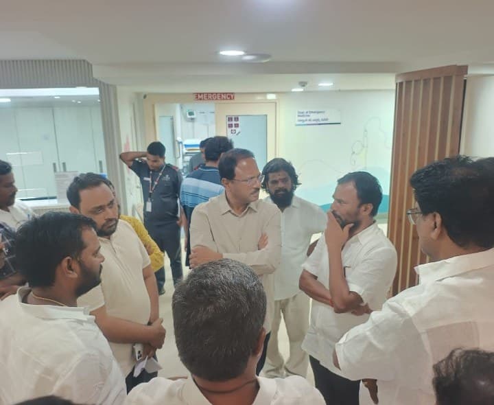 హైందవి మృతికి నేతల పరామర్శ - Udayam