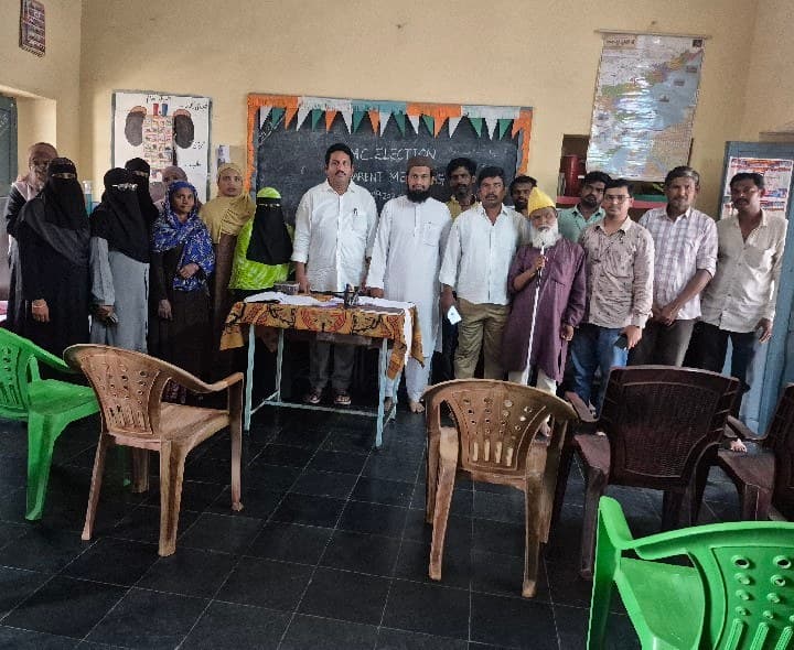 పత్తికొండ ఉర్దూ ఎంపీపీఎస్ పాఠశాల ఎస్ఎంసీ కమిటీ ఏకగ్రీవ ఎన్నిక - Udayam