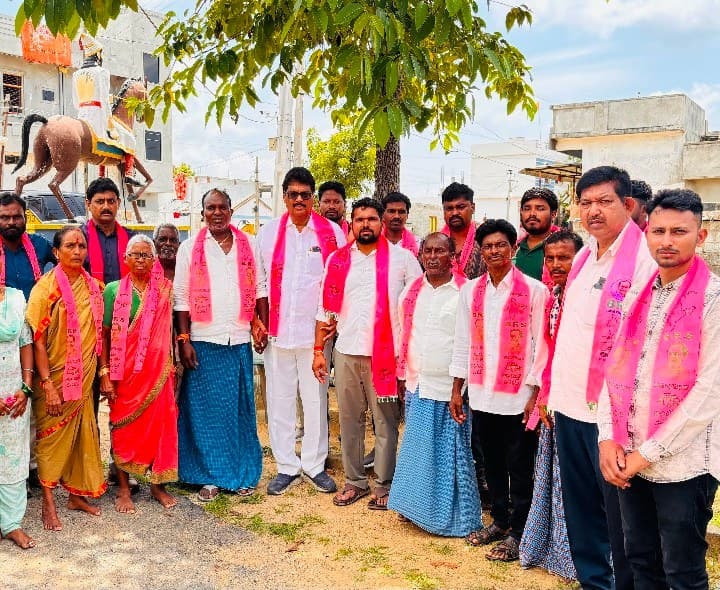 మూడేళ్ల కాంగ్రెస్ పాలనలో పల్లెల అభివృద్ధి శూన్యం - Udayam