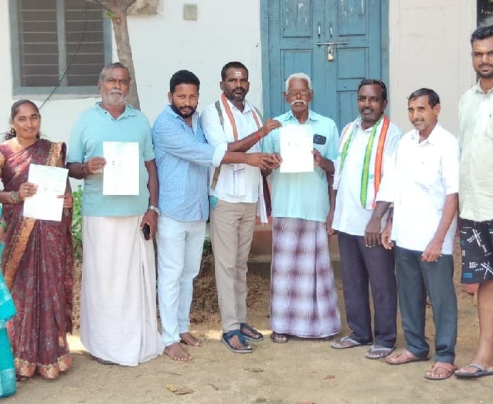ముఖ్యమంత్రి సహాయ నిది చెక్కులు పంపిణి - Udayam