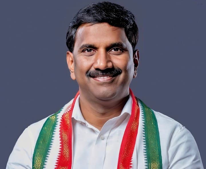 జర్నలిస్టు కుటుంబానికి డిప్యూటీ మేయర్ భరోసా - Udayam