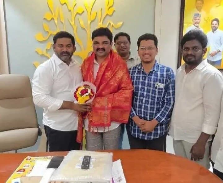 ఎమ్మెల్యే బోనెల విజయచంద్రను కలిసిన రాష్ట్ర ఎస్సీ కమిషన్ సభ్యులు