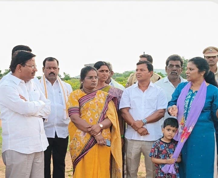 హాస్టల్ విద్యార్థులు ఎటువంటి సమస్యలు ఎదుర్కోకూడదు' - Udayam