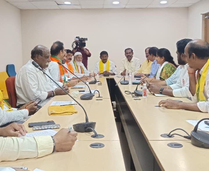 ఎన్డీయే కూటమి సమన్వయ సమావేశం పాల్గొన్న ప్రభుత్వ విప్ గణబాబు - Udayam