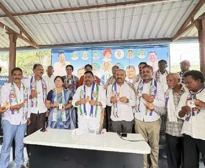 స్థానిక ఎన్నికలకు వైసీపీ శ్రేణులకు పిలుపు - Udayam