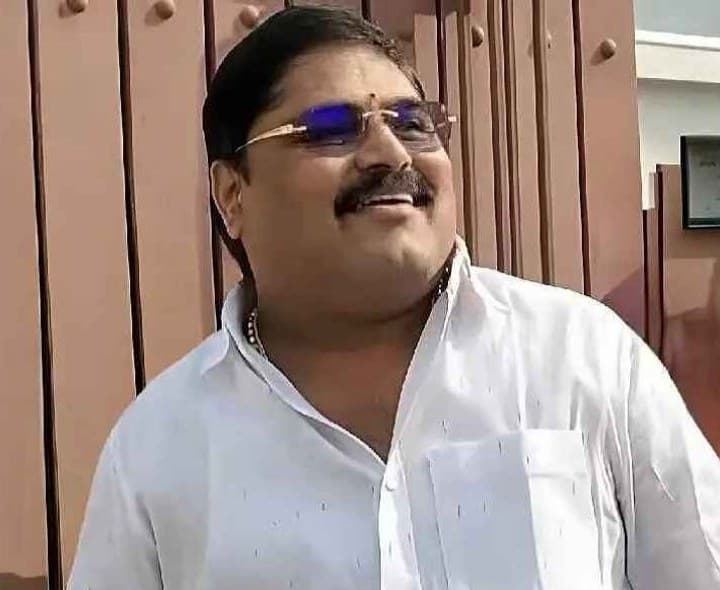 వైసీపీ జిల్లా అద్యక్ష రేసులో బొత్స సోదరుడు - Udayam