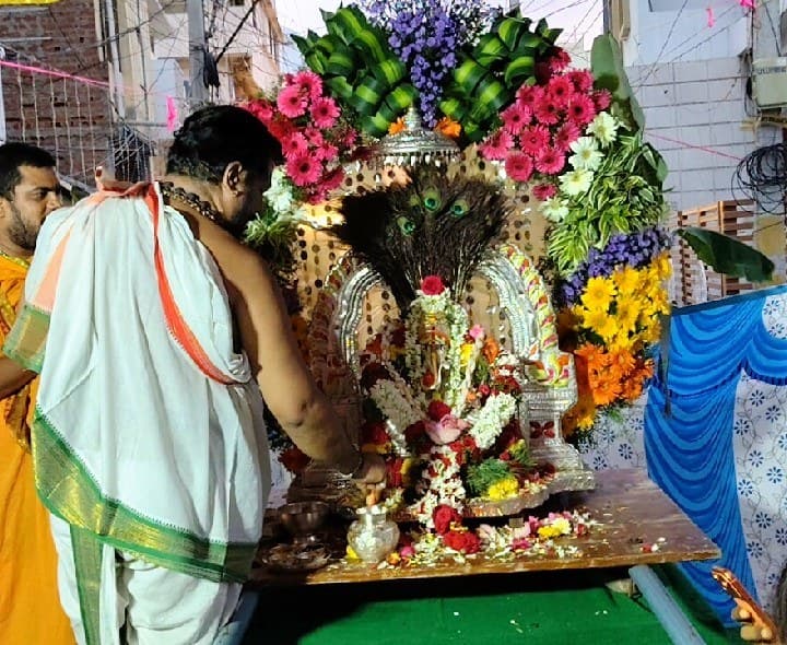 120 కేజీల వెండి వినాయకుడు ఊరేగింపు - Udayam