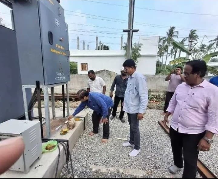 నడగాంలో 11 కేవీ ప్రత్యేక ఫీడర్ ప్రారంభించిన ఎస్ఈ - Udayam