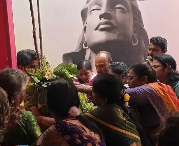 శరన్నవరాత్రులకు పందిరి రాట - Udayam