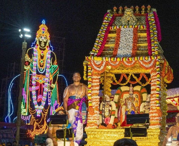 గజేంద్ర మోక్ష అలంకారంలో శ్రీమలయప్ప అభయ దర్శనం - Udayam