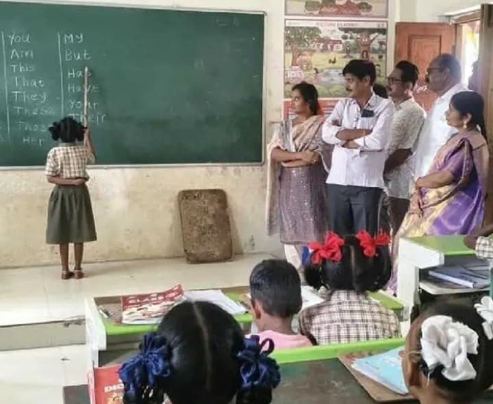 పాఠశాలను సందర్శించిన కురుపాం ఎమ్మెల్యే - Udayam
