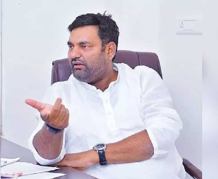 రూ.5 కోట్లు తీసుకున్నానన్న ఆరోపణలు అవాస్తవం: ఎమ్మెల్యే అనిరుధ్ రెడ్డి - Udayam