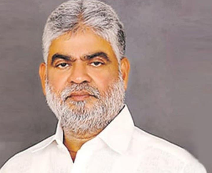 అనంతగిరి ఘాట్ లో ప్రైవేటు బస్సు ప్రమాదం గడ్డం ప్రసాద్ కుమార్ దిగ్భ్రాంతి - Udayam