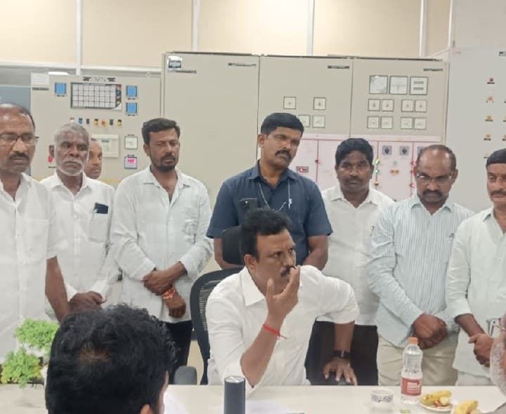 సాగునీటి ప్రాజెక్టులు పూర్తి చేస్తాం: GMR - Udayam