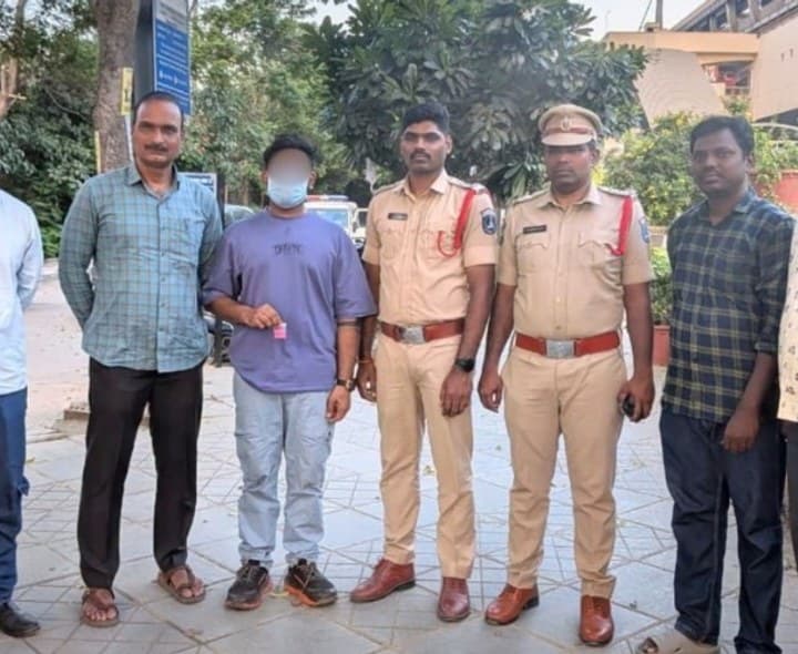 మియాపూర్లో డ్రగ్స్ పెడ్లర్ అరెస్ట్ - Udayam