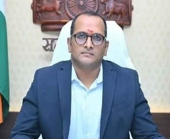 నేడు కాకినాడ జిల్లాలో విద్యా సంస్థలకు సెలవు - Udayam