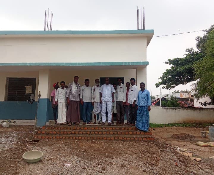 పాఠశాల గదుల పనులు త్వరగా పూర్తి చేయాలి - Udayam