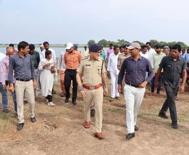 నిమజ్జన ఏర్పాట్లపై అధికారుల నిమగ్నం - Udayam