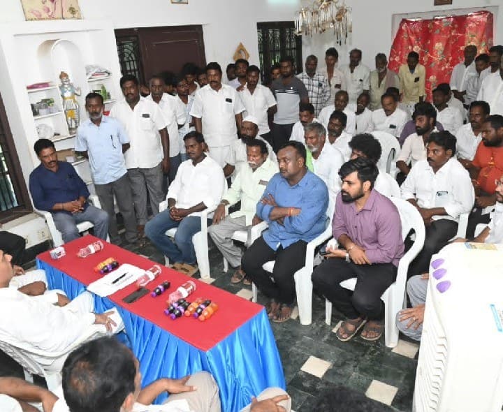 స్థానిక ఎన్నికల్లో గెలుపే ధ్యేయం - Udayam