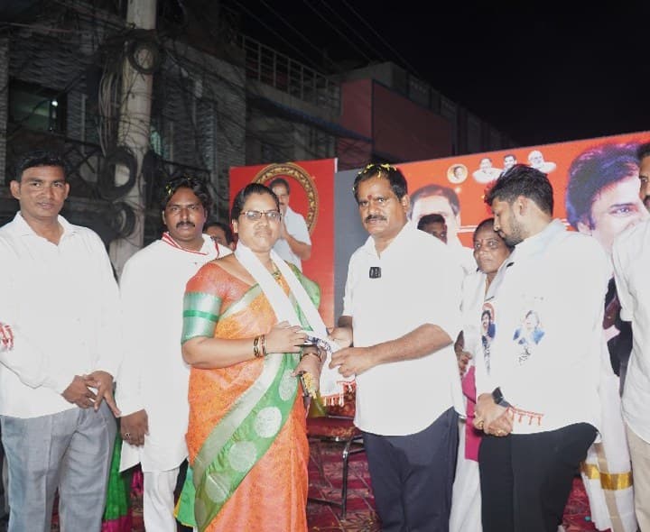 41వ వార్డులో జనసేన జోష్.. భారీగా పార్టీలో చేరిన యువత, మహిళలు - Udayam