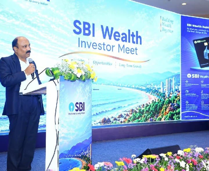 విశాఖ నోవోటల్ లో SBI వెల్త్ మీట్ కార్యక్రమం - Udayam