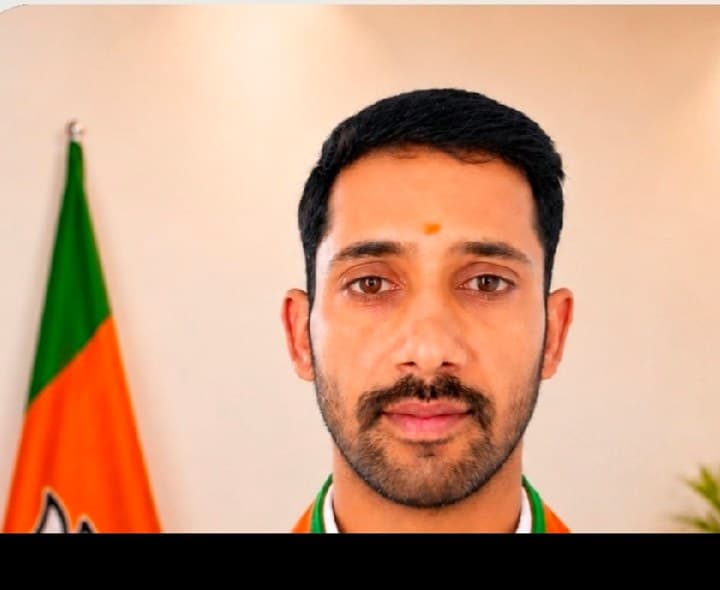 దానంపై వేటు ప్రజాస్వామ్య విజయం: కృష్ణా రెడ్డి - Udayam