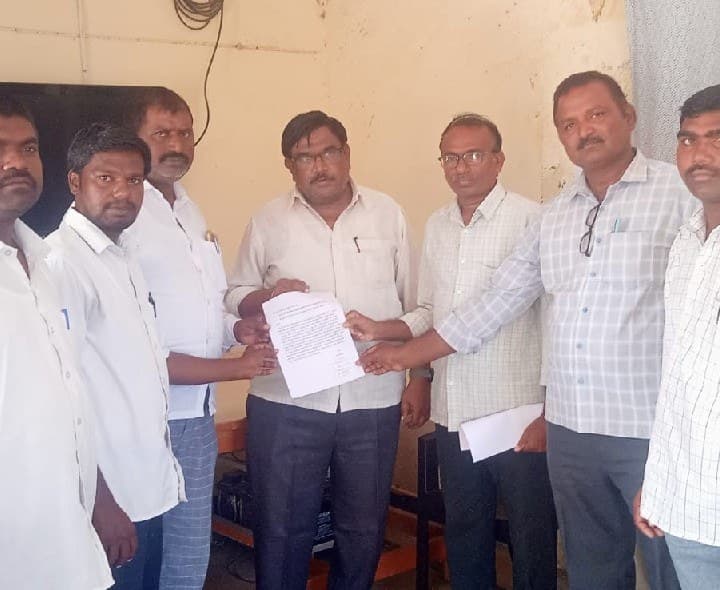 జర్నలిస్టుపై దురుసు వైఖరిపై క్రిష్ణగిరిలో నిరసన - Udayam