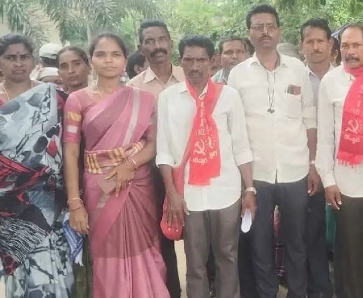 ఉపాధి బిల్లులు చెల్లించాలి - Udayam