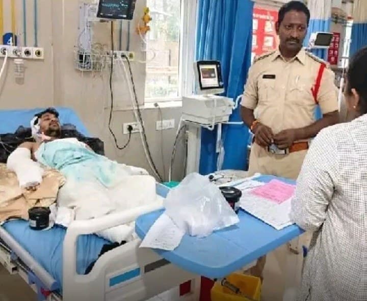 అమలాపురం పేలుడు బాధితుడు కాకినాడకు తరలింపు - Udayam