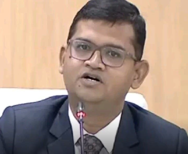 తుఫాన్ ముప్పు పై కలెక్టర్ ప్రత్యేక నిఘా - Udayam