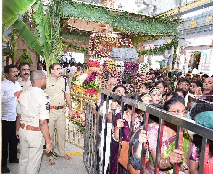 కాణిపాకంలో భద్రతా ఏర్పాట్ల పరిశీలన - Udayam