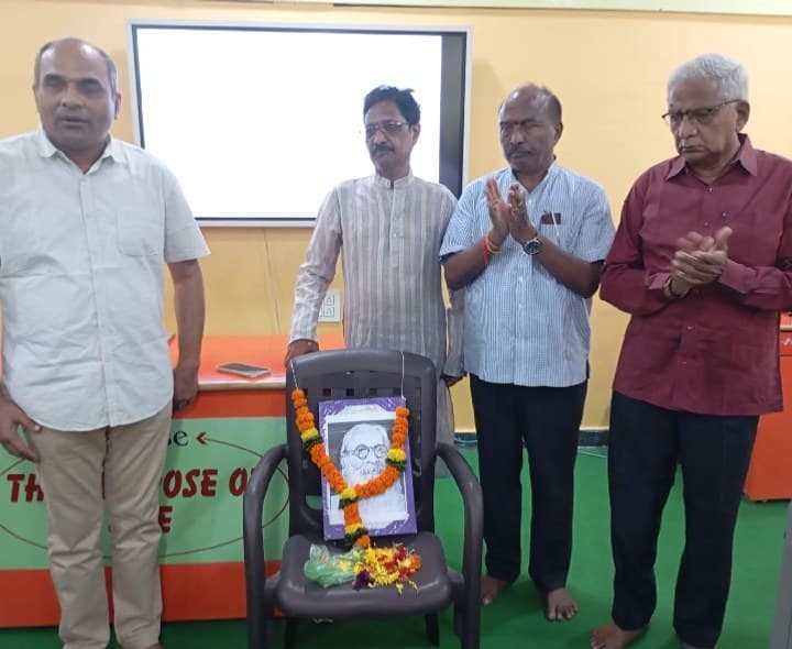 అభ్యుదయ భావాలకు తాపీ ప్రతీక - Udayam