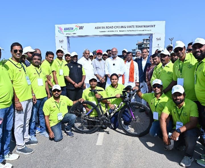 ఇందూరు బైపాస్లో రాష్ట్రస్థాయి సైక్లింగ్ పోటీలు - Udayam