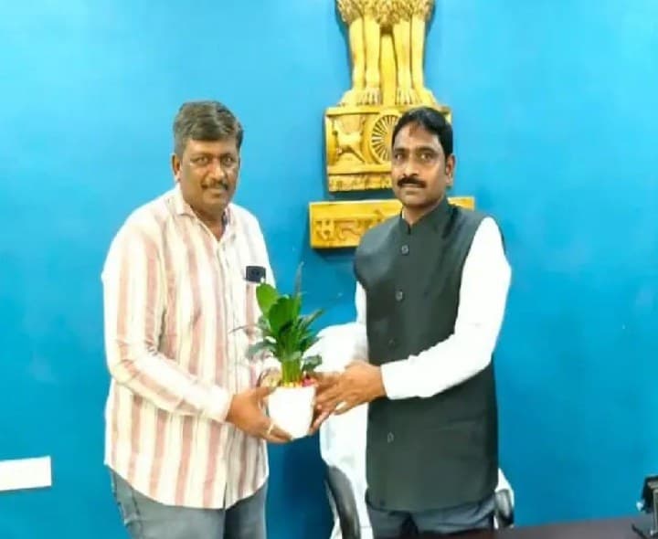 పార్వతీపురం మున్సిపల్ కమిషనర్గా బి. రాంగోపాల్ - Udayam