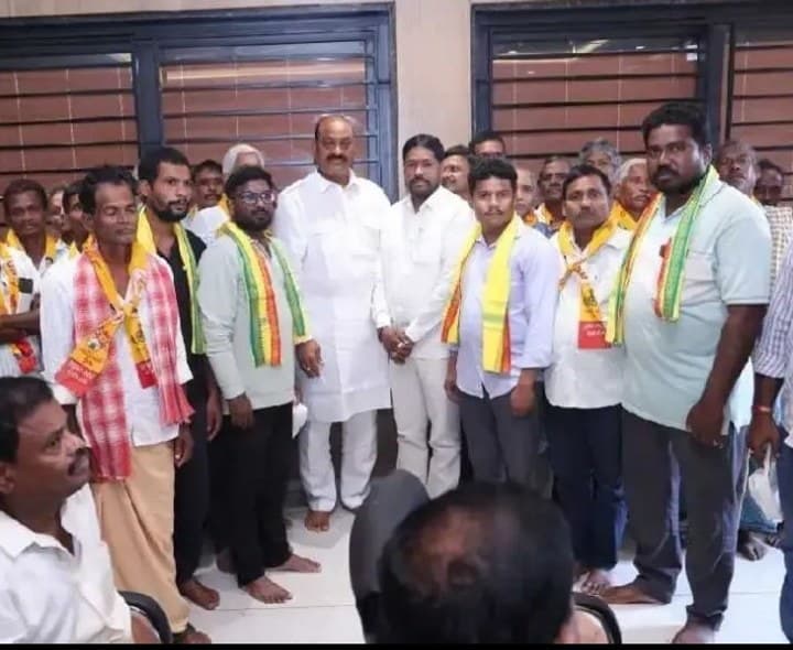 కోటబొమ్మాళిలో మంత్రి సమక్షంలో టీడీపీలోకి చేరికలు - Udayam