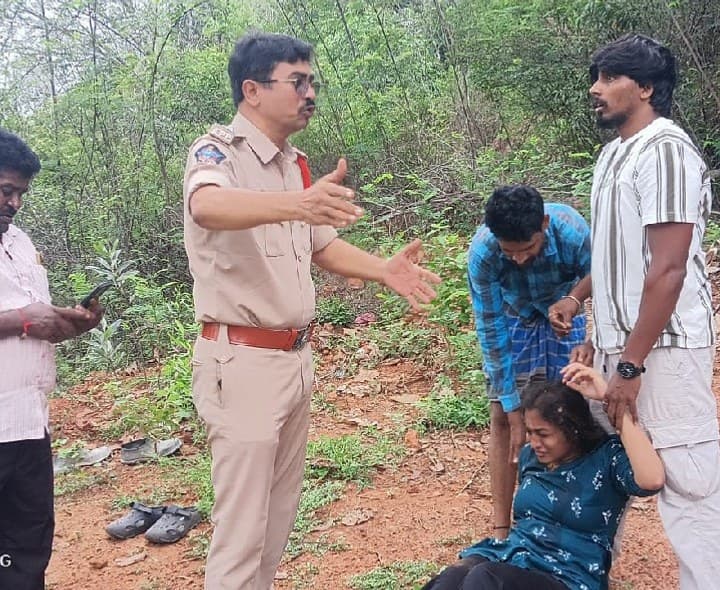 కొండపై నుంచి లోయలో పడిపోయిన యువతికి పెందుర్తి పోలీసులు సాహసోపేత రక్షణ - Udayam