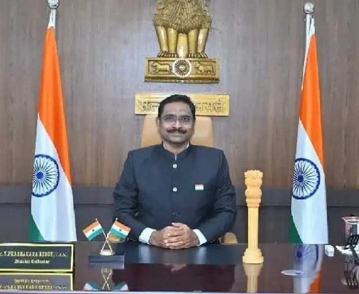 సురక్షిత ప్రాంతాలకు గర్భిణీల తరలింపు - Udayam