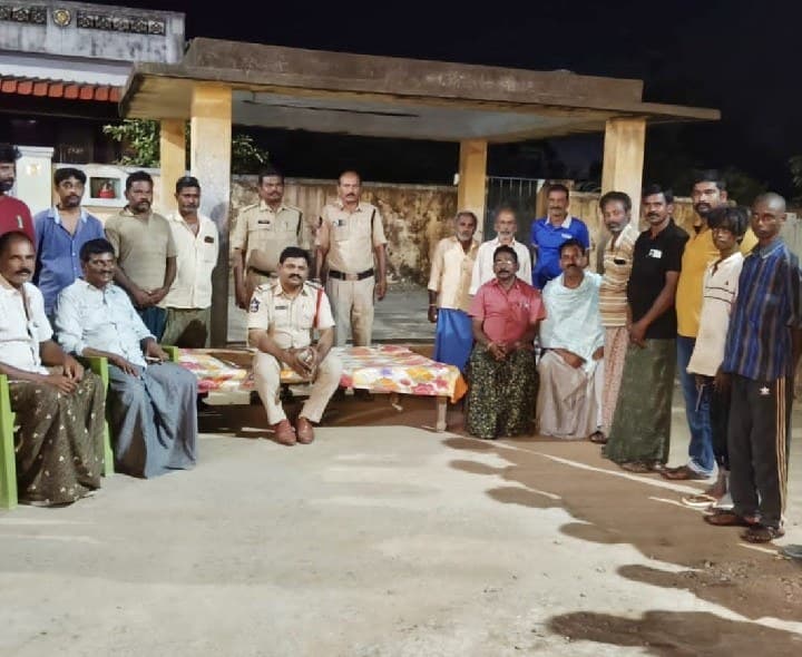 పల్లె నిద్రతో పోలీసులపై ప్రజలకు మరింత విశ్వాసం - Udayam