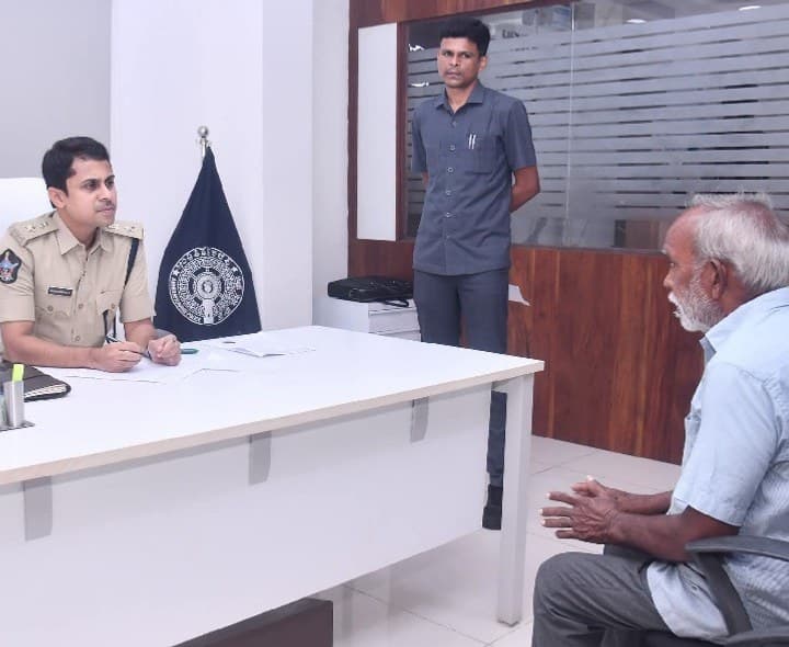 ప్రజా సమస్యల పరిష్కారానికి ఎస్పీ బిందుమాధవ్ ఆదేశాలు - Udayam