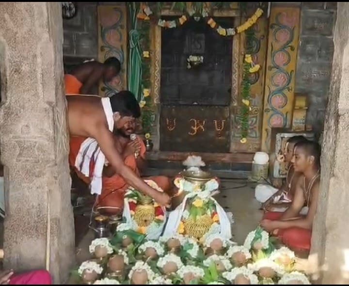 భక్తిశ్రద్ధలతో వరుణయాగం పూజలు - Udayam
