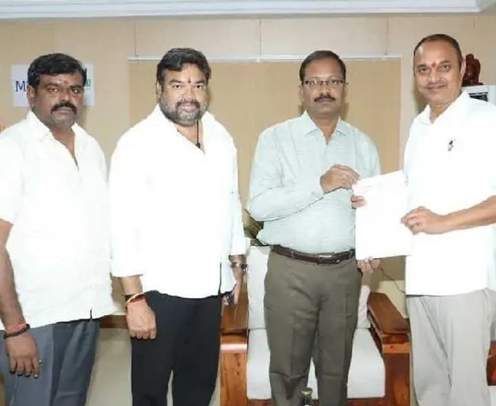 ఉప్పల్ అభివృద్ధిపై ఎమ్మెల్యే సమీక్ష - Udayam