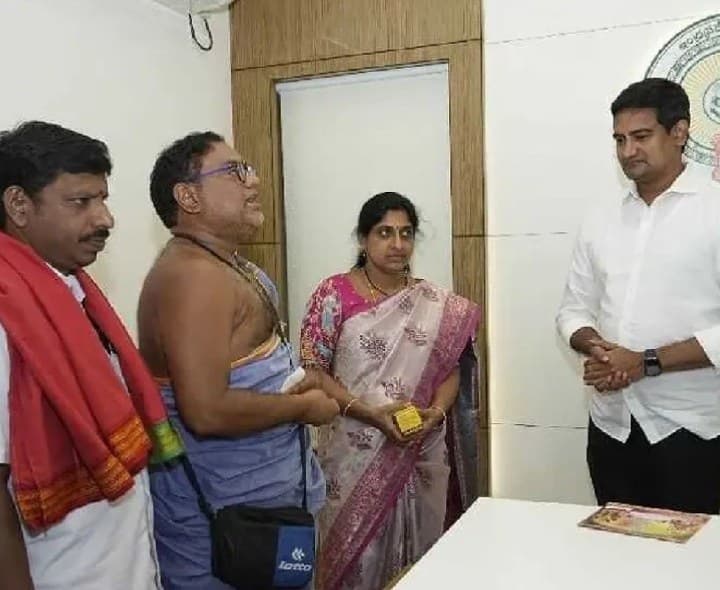 రాష్ట్ర పండుగగా పైడితల్లి అమ్మవారి సిరిమానోత్సవం - Udayam